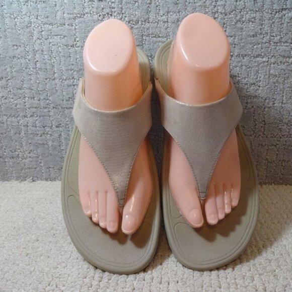 Fitflop Lulu Womens Size 10 US Pink Shimmer Suede Flip flop Thong Sandals - Picture 4 of 8